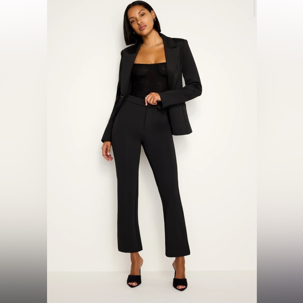 Good American Scuba Cropped Straight Trousers